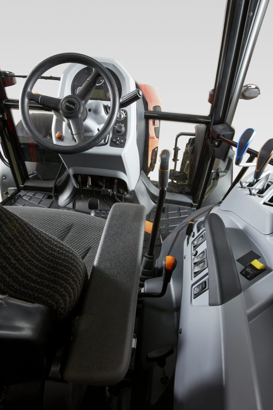 traktor-Valtra-serija-A-03 Valtra serija A (5. generacija)